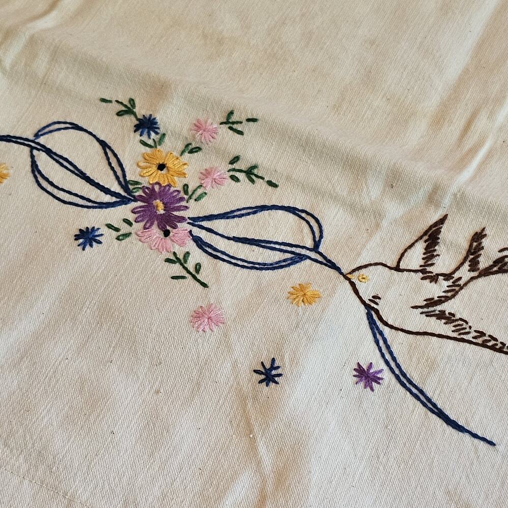 VTG LoveBird Ribbon Hand Embroidered Pillowcase Pair Cottagecore Floral Romantic - Picture 7 of 16